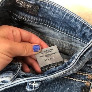 Silver Jeans Jeans - Silver Jeans Regular Fit Size 24 Silver Jeans Jeans - Silver Jeans Regular Fit Size 24